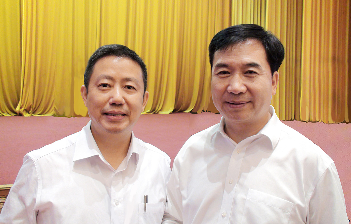 中央政治局常委、中央紀(jì)律檢查委員會(huì)書(shū)記李希與周海江合影